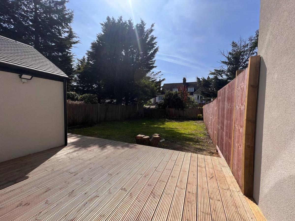 Star London Finchley Road 3-Bed Oasis With Garden Aparthotel Bagian luar foto